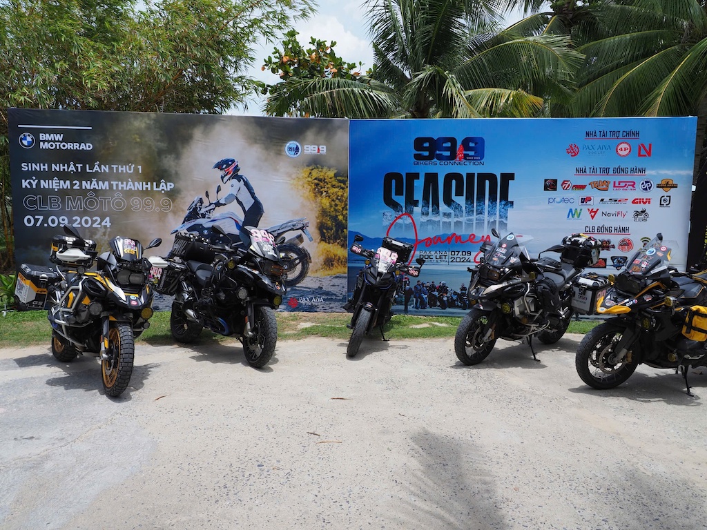 CLB 99.9 Bikers Connection kỉ niệm một năm cùng bạn hữu