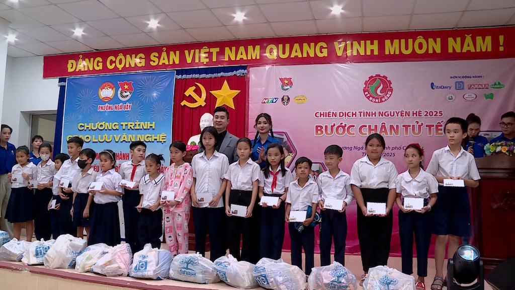 Kỉ lục gia Việt Nam Lê Anh Tuấn: Đồng hành cùng Đoàn thanh niên Đài TH TP HCM là vinh dự của tôi