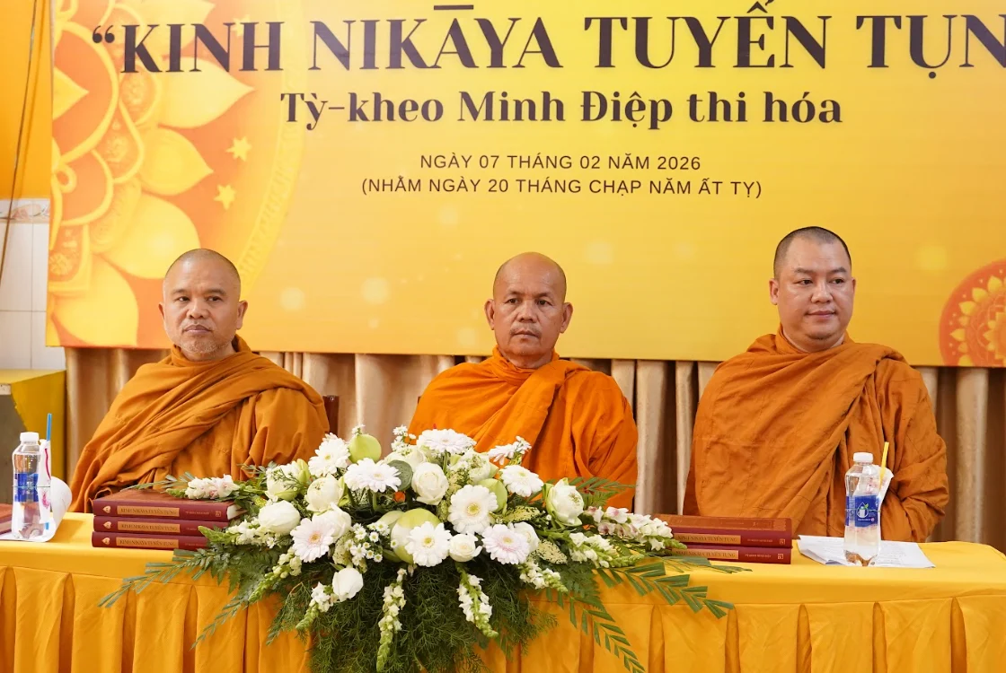 Tỳ-kheo Minh Điệp ra mắt sách “Kinh Nikaya Tuyển Tụng” tại Tịnh xá Lộc Uyển