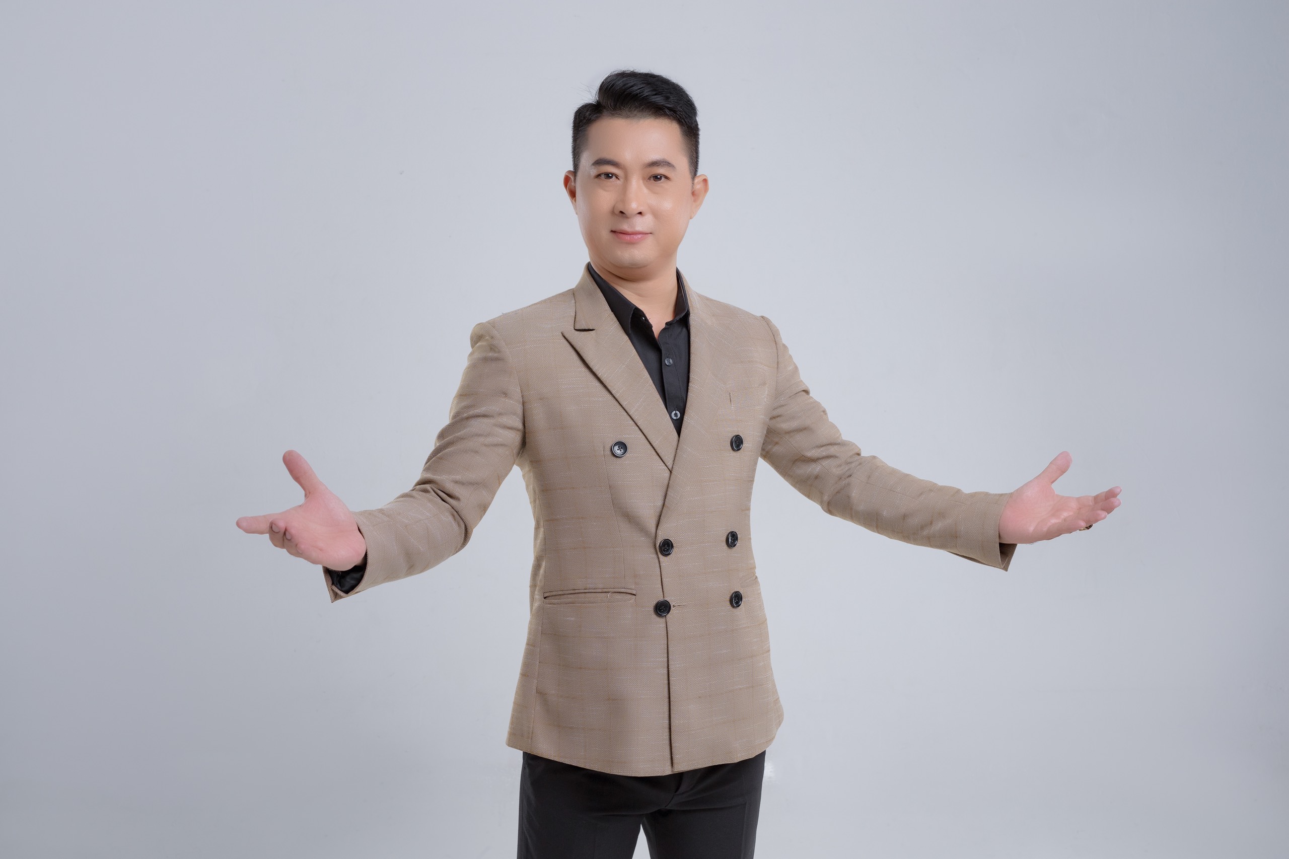Lê Anh Tuấn tạo sức hút mới cho nhạc phẩm 